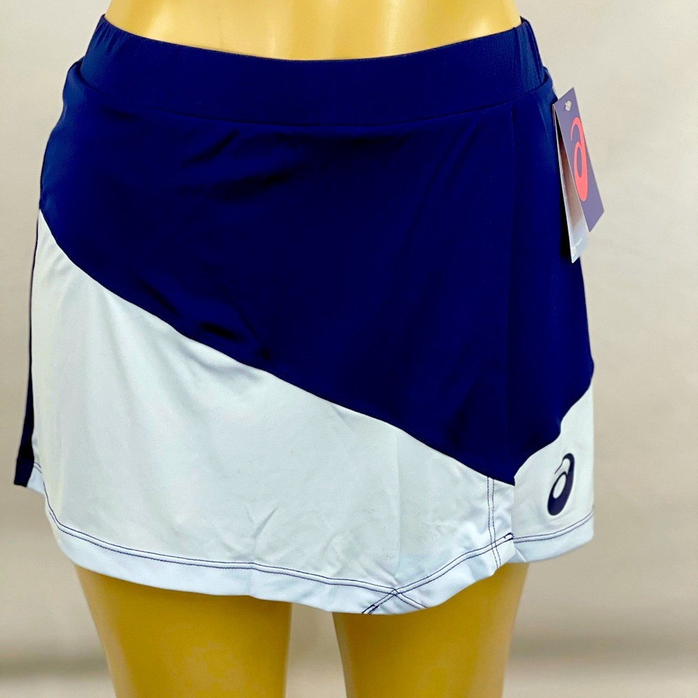 Short women’s tenis